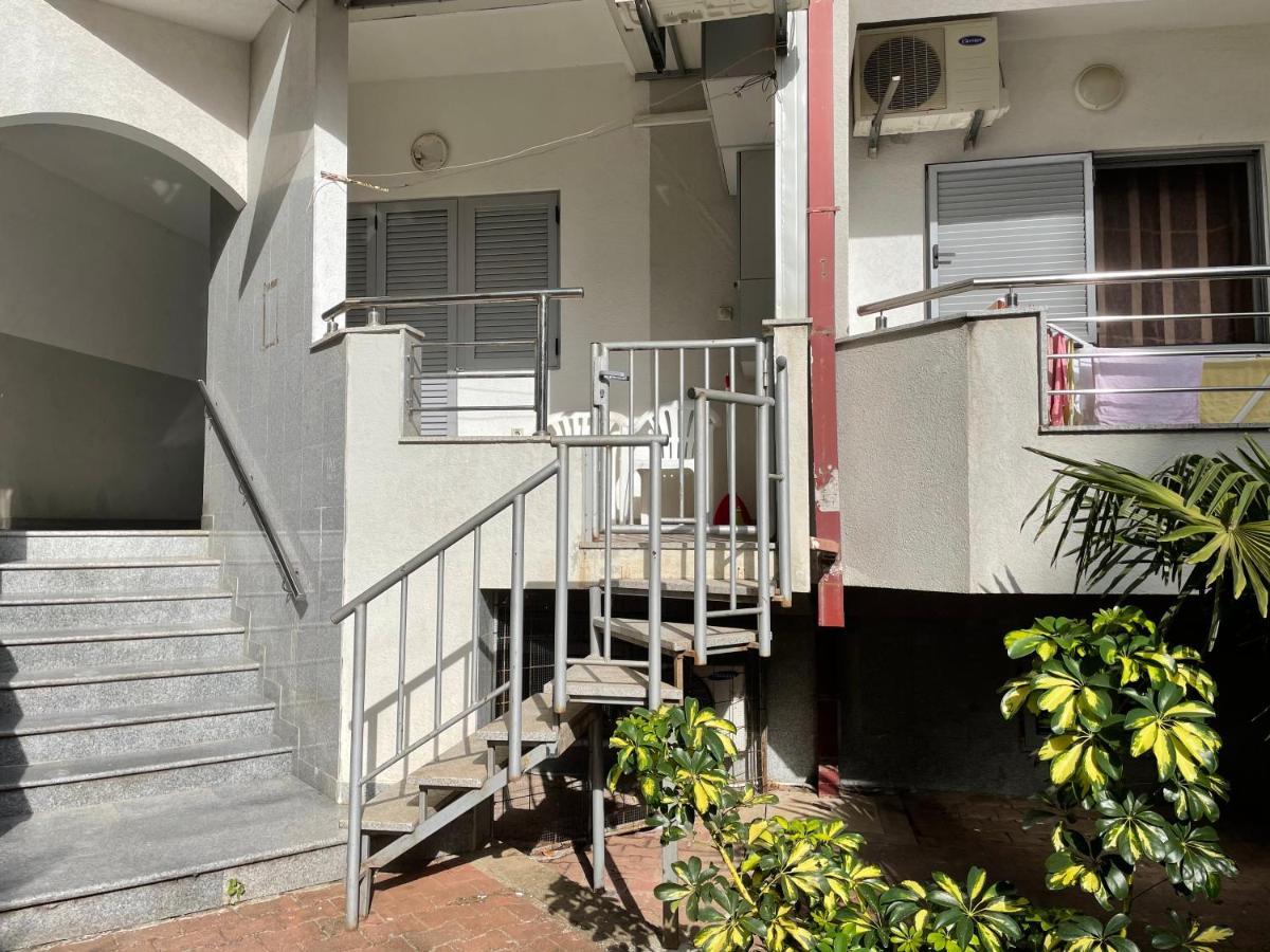 Apartments Zevs Μπούντβα Εξωτερικό φωτογραφία